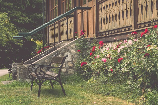 主优化词：塞维利亚客场几百强敌，表现出色